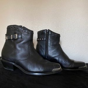 Dingo Black Ankle Boots/Booties with Silver Hardware